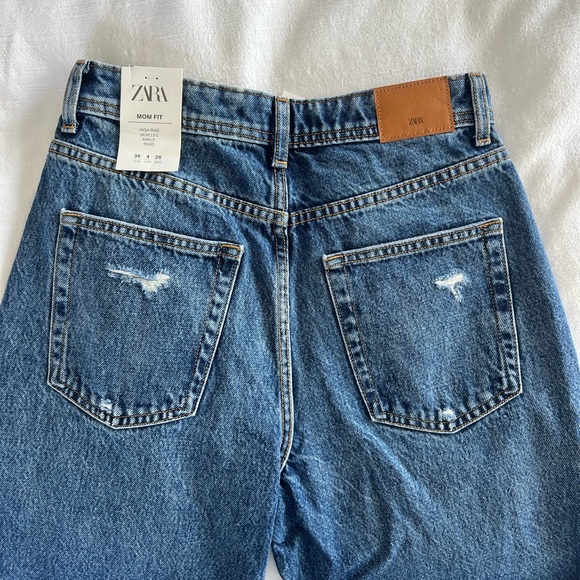 ✨ NWT Zara Mom Fit Jeans - Picture 4 of 4